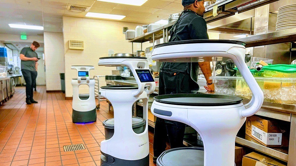 Servi robots help deliver food at Cypress Cove